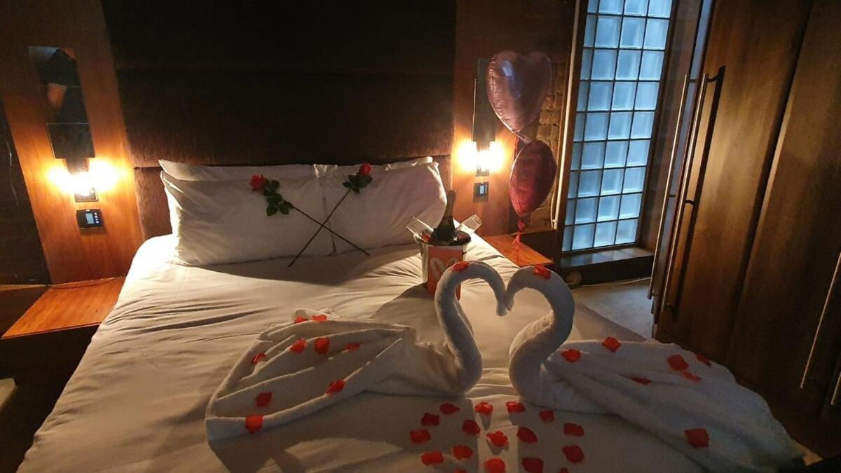 The Famous Floor Sleeps 26 And Group Acc Sleeps30 *