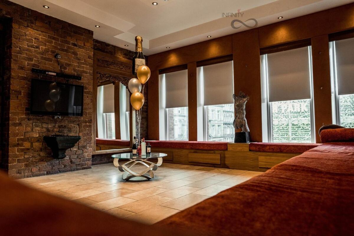 The Famous Floor Sleeps 26 And Group Acc Sleeps30 Apartment Liverpool